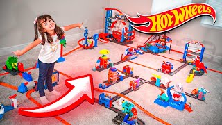 HOT WHEELS CITY COM LAURA E BRANCOALA  Fun Toy Cars for Kids Play [upl. by Asilram]