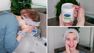 How to use Cetaphil Moisturizing Cream [upl. by Vladimar186]