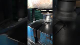 SMOOTHENING CARBON STEEL SQUARE BARS ON THE MILLING MACHINE [upl. by Lindie]