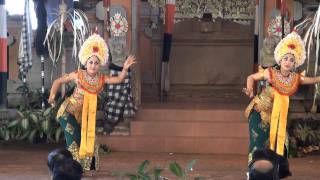 2011 Bali Barong en Keris dance deel 1 [upl. by Rees]