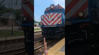 Metra 144 rounds curve to Station Capture [upl. by Yesdnyl262]