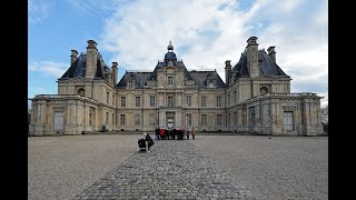 Le château de Maisons 4K  Maisons Laffitte  Île de France  France [upl. by Lorrie]