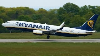 Ryanair B737800 EIDHN at Limoges  Bellegarde Airport LIGLFBL [upl. by Eremaj]