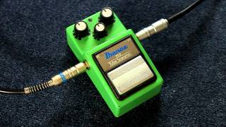 Ibanez TS9 Tube Screamer Bass Demo [upl. by Ardien]