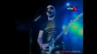 Joe Satriani  quotBig Bad Moonquot Live in Santiago [upl. by Yetta]