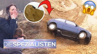 quotScheie der rutschtquot😱 Auto stürzt mitsamt Frau die Kiesgrube hinab 😖  Die Spezialisten  SAT1 [upl. by Edurtreg186]