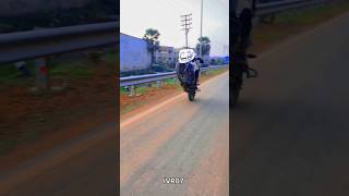 chakka utha rahe hai bike ka😱😁🏍️bikelover youtube youtubeshortsshorts shortvideo viralreels [upl. by Nrehtac]