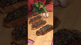 MUSHROOM SPINACH BRUSCHETTA🇮🇹🍄 Recipes from around the world 3 thevoguetraveller shorts asmr [upl. by Eidoc]