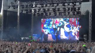 Skrillex playing Benny Benassi  Cinema Skrillex Remix  Weekend Festival Finland 1782012 [upl. by Annodal]