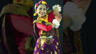 Woh Kisna Hai Dance shorts  Radha Krishna Song Dance  Sashti Baishnab Dance [upl. by Allesor]