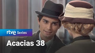 Acacias 38 Ángel ha orquestado el beso de Claudia con Guillermo Acacias1456  RTVE Series [upl. by Atila]