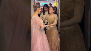 Hania Amir amp Kubra Khan shares loves and hugs backstage 9th Hum Awards in London 🇬🇧 [upl. by Thomas]