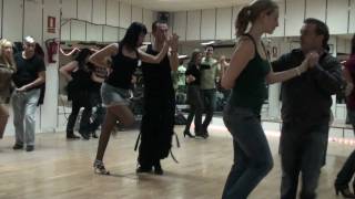 CLASES DE BACHATA EN MADRID  VARIAS FIGURASm2ts [upl. by Anina795]