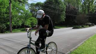 Old school Bmx flatland freestyle session Haro Lineage Master 42324 bmx harobmx [upl. by Northey]