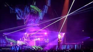 Muse  Follow me  Zénith Nantes  221012 [upl. by Berget]