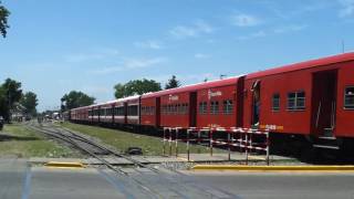 Locomotoras EMD en Los Polvorines 1 [upl. by Sorips]