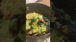 Alfredo Mussel Pastacooking recipes alfredomussels goodhomeflavors [upl. by Nnylsoj426]