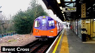 Brent Cross  Northern line  London Underground  1995 Tube Stock [upl. by Ynnus]