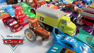 DISNEY PIXAR CARS COLLECTION LIGHTNING MCQUEEN TRACTOR TIPPIN MATER JUGUETE [upl. by Gerrie]