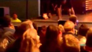 Scott Weiland falls off stage FAIL blooper puppies Stone Temple Pilots houston [upl. by Ametaf]