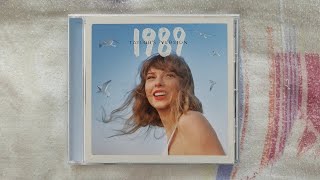 Taylor Swift  1989 Taylors Version Crystal Skies Blue Edition CD UNBOXING [upl. by Naihtsirc455]