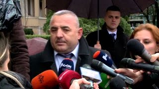 A1 Report  Fufi mbërrin në parlament Nuk kam dijeni per atentatin [upl. by Drhacir961]