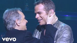 Michel Sardou Garou  La rivière de notre enfance Live Officiel Marseille 2005 [upl. by Rebliw]