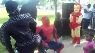 IRONMAN SPIDERMAN VENOM amp BATMAN Dance At Kids Party  ORIGINAL  PERREO EXTREMO WTF [upl. by Kraft621]