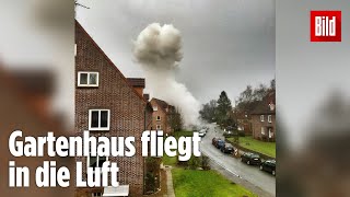 Gewaltige Explosion 19Jähriger verletzt sich schwer beim BöllerBau  Eckernförde [upl. by Ahsyak156]