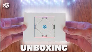 GAN SKEWB  Unboxing amp Review [upl. by Tnecnivleahcim]