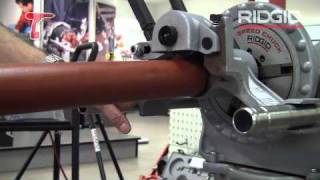 How Roll a Groove in a Pipe using RIDGID 916 and 300 tools [upl. by Durwood]