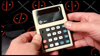 COMMODORE Pocket Calculator 385R version1 1975 Teardown PreRestoration RETRO TECH [upl. by Downe530]