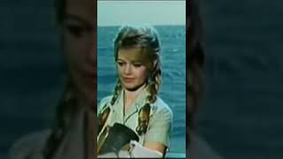 Brigitte Bardot  Pourquoi elle refuse de regarder la série de France 2 sur sa vie [upl. by Farley]