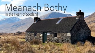 Meanach Bothy  Remote Bothy Overnighter in the Heart of Scotland [upl. by Imar230]