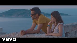 Daniele Silvestri  Tutti matti Official Video [upl. by Thoer]