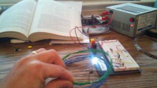 Wireless Power Transfer  Colpitts Oscillator [upl. by Ailaza]