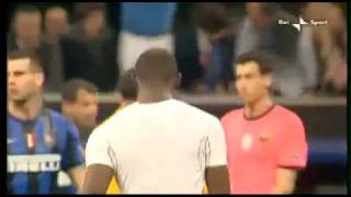 Inter Barcellona 3  1 FinaleBalotelli butta a terra la maglia dellInter [upl. by Ycniuqal]