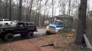 K5 Blazer pulling mobile home toter [upl. by Lynnell]