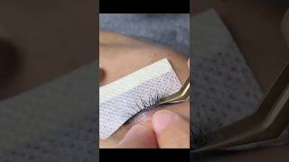 Remove eyelashes properly ✅Girlsstylebeauty viralvideo eyelash [upl. by Avehsile]