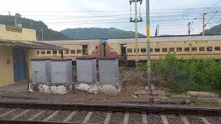 Vijayawada railway station entering 😱journey [upl. by Sothena134]