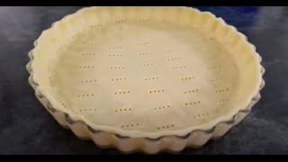 Comment Réaliser Une Pâte Brisée Express Avec Recette De Quiche [upl. by Milena130]