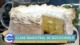 ¡Clásica TORTA TRES LECHES 🍰🥛 Cómo hacer el bizcochuelo y la leche condensada [upl. by Nagyam]