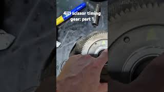 Retimingreadjusting 4jj1 scissor geartiming gear part 1 [upl. by Barra]