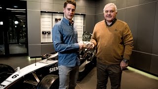 ActuaSport Stoffel Vandoorne wint de ActuaSport Award 2015 interview [upl. by Romy]