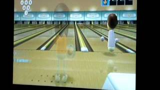 How to bowl a perfect game on wii bowling [upl. by Herald]