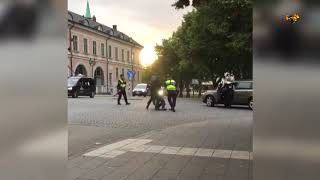 Här är hela videoklippet på när svärdmannen grips i Örebro [upl. by Sorenson]