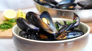 COZZE 4 Ricette Facili e Gustose  MUSSELS 4 Easy and Tasty Recipes [upl. by Attennyl]