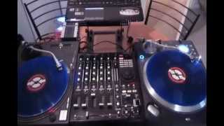 Turntable SHOWDOWN Technics 1200 vs Numark TTX [upl. by Daniyal497]