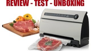 VACUUM SEALER REVIEW  Foodsaver Demonstration  Unboxing and testing the foodsaver v3840 [upl. by Aneel]