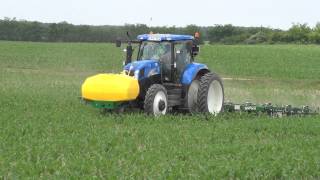 New Holland T6080 amp Garford kultivátor [upl. by Kalindi]